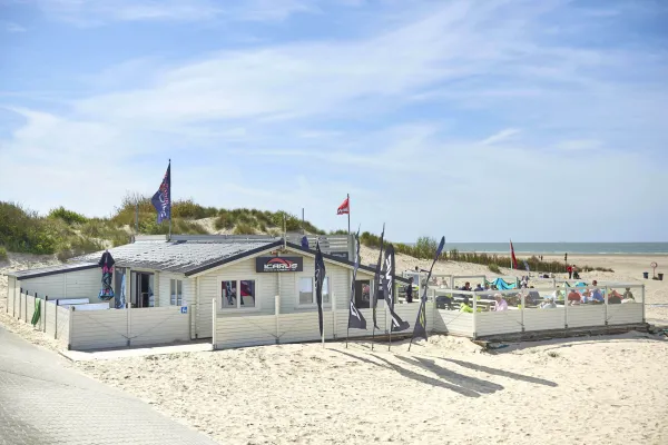Club North by Icarus (club de surf)