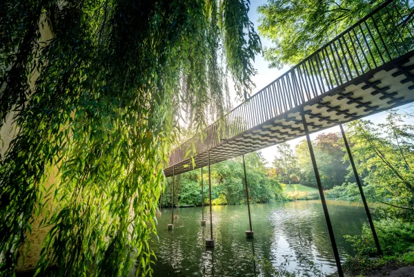 Voetgangersbruggen langs Smedenpoort (Footbridges at the Blacksmith's Gate)