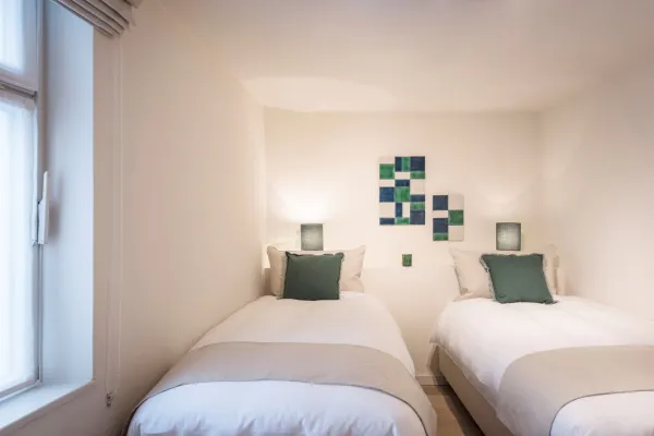 Luxury Stays Elsewhere - Diephuys 14A