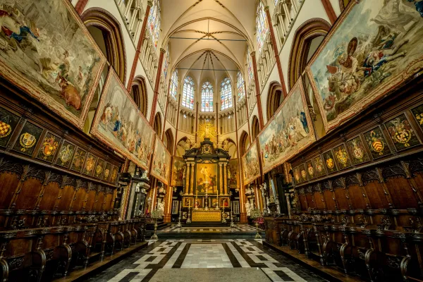 Sint-Salvatorskathedraal (Catedral de San Salvador)