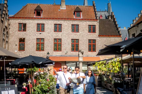 Huidenvettersplein (Place des Tanneurs)