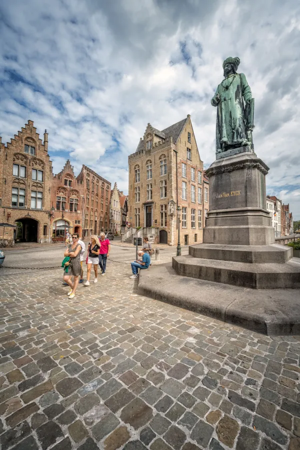 Jan van Eyckplein (Plaza Jan van Eyck)