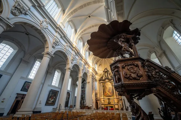Sint-Walburgakerk (Iglesia de Santa Walburga)