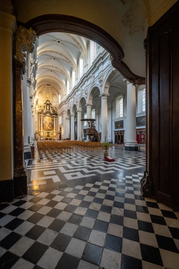 Sint-Walburgakerk (Iglesia de Santa Walburga)