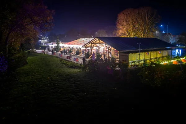 Winterbar IJsgloed & ijsschaatspiste