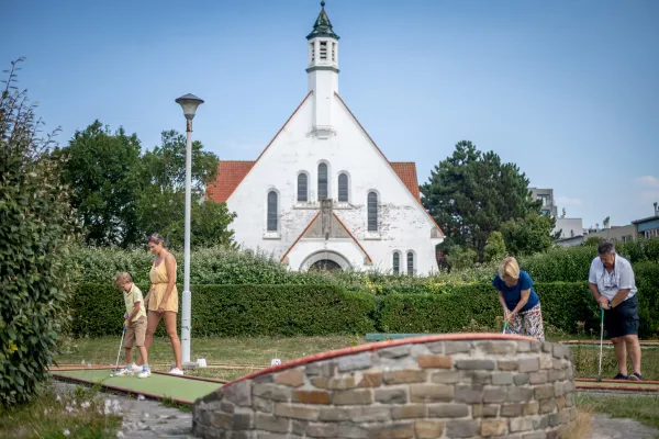 Minigolf et pétanque