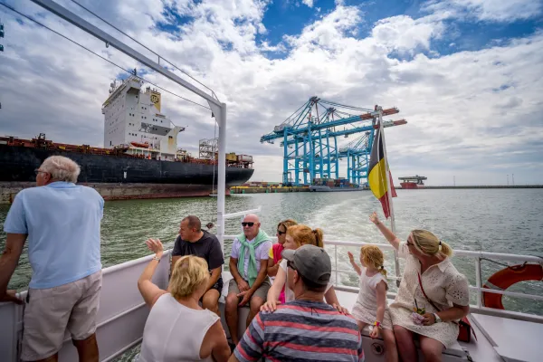 Captain Blue (Havenrondvaart in Zeebrugge)